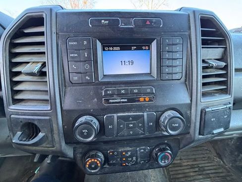 Used 2020 Ford F450 XL w/ Snow Plow Prep Package image 12