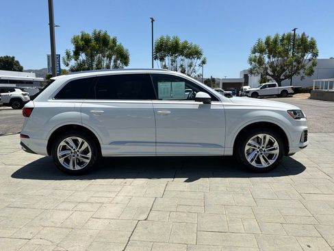 Used 2021 Audi Q7 2.0T Premium w/ Convenience Package AWD/4WD image 7