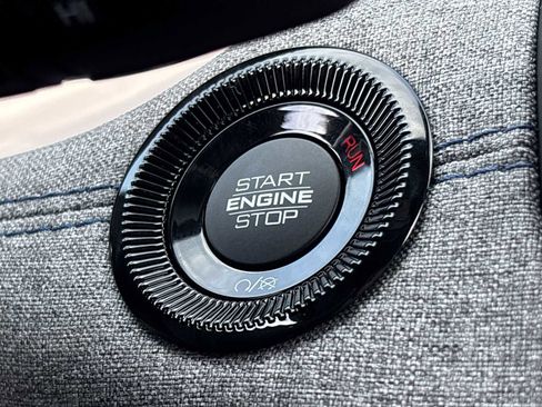 New 2025 Jeep Compass Sport image 24