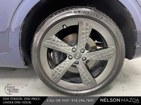 Used 2025 Genesis GV70 3.5T Sport w/ Sport Advanced Package image 12