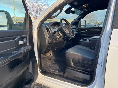 Used 2024 RAM 2500 Big Horn image 9