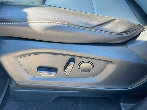 Used 2023 Ford Explorer XLT w/ Equipment Group 202A image 11