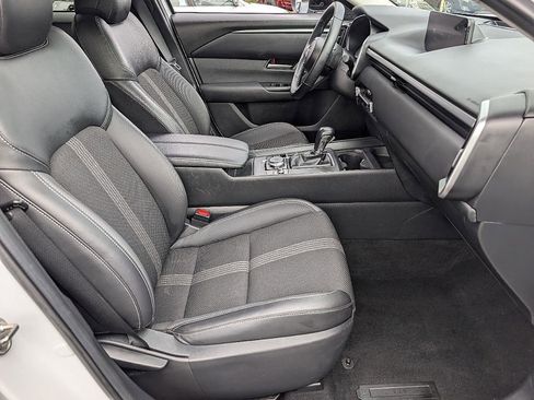 Certified 2025 MAZDA CX-50 AWD 2.5 S w/ Preferred Package image 19