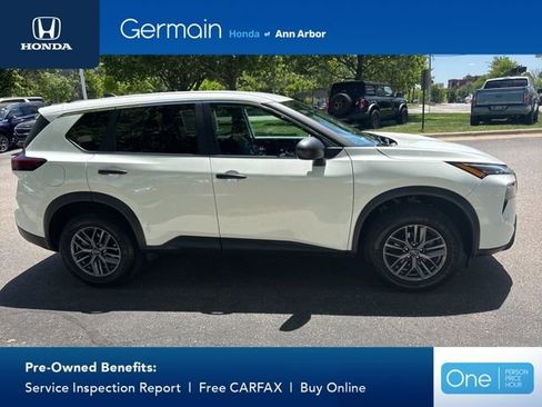 Used 2024 Nissan Rogue S FWD image 7