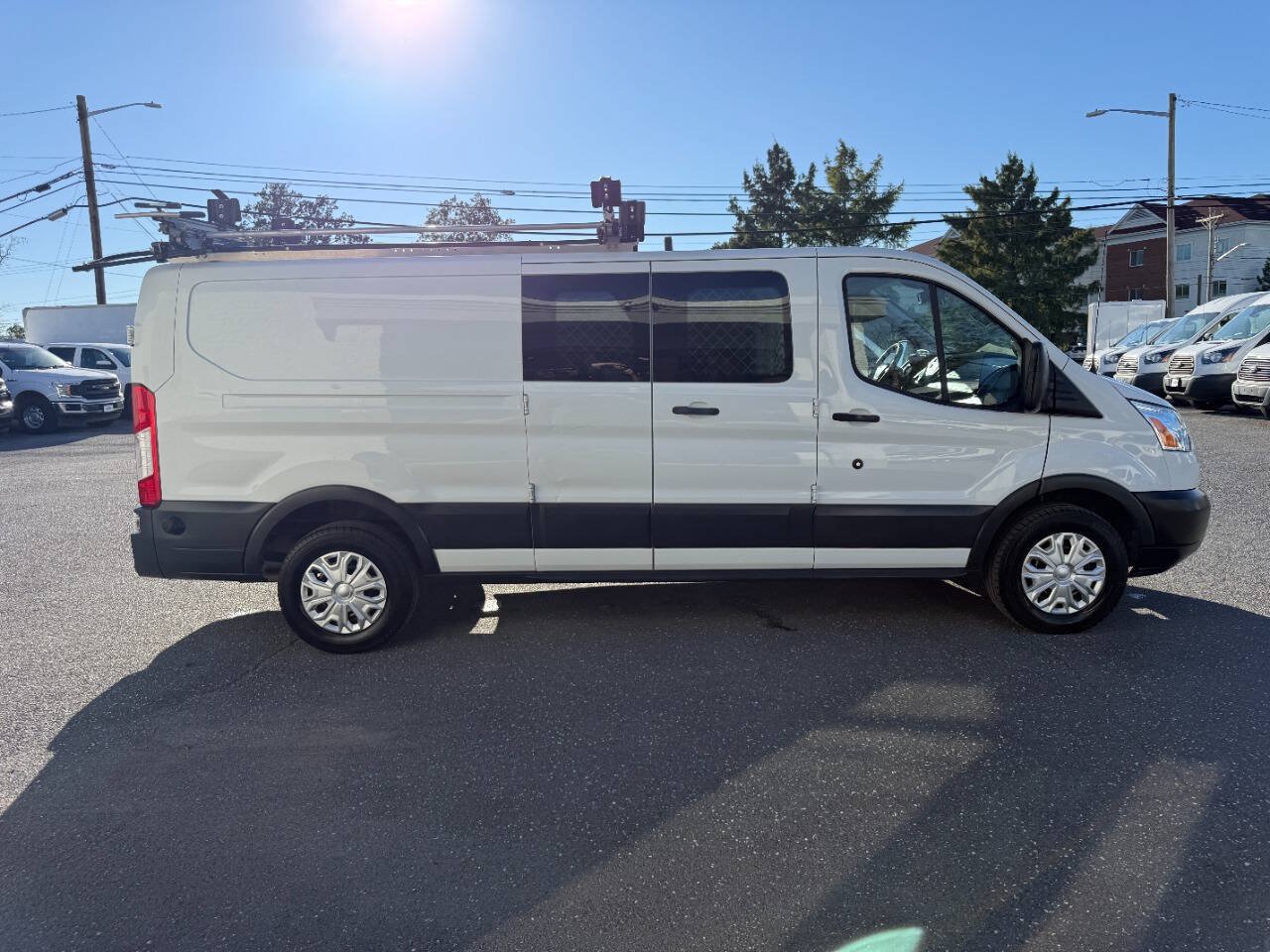Used 2018 Ford Transit 350 148 Low Roof w/ Exterior Upgrade Package RWD image 33