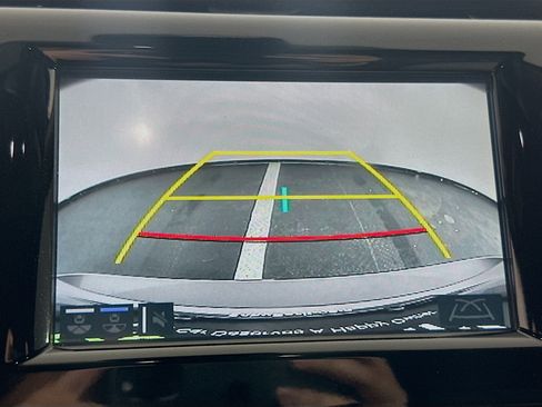 Used 2018 Toyota Camry XLE image 22