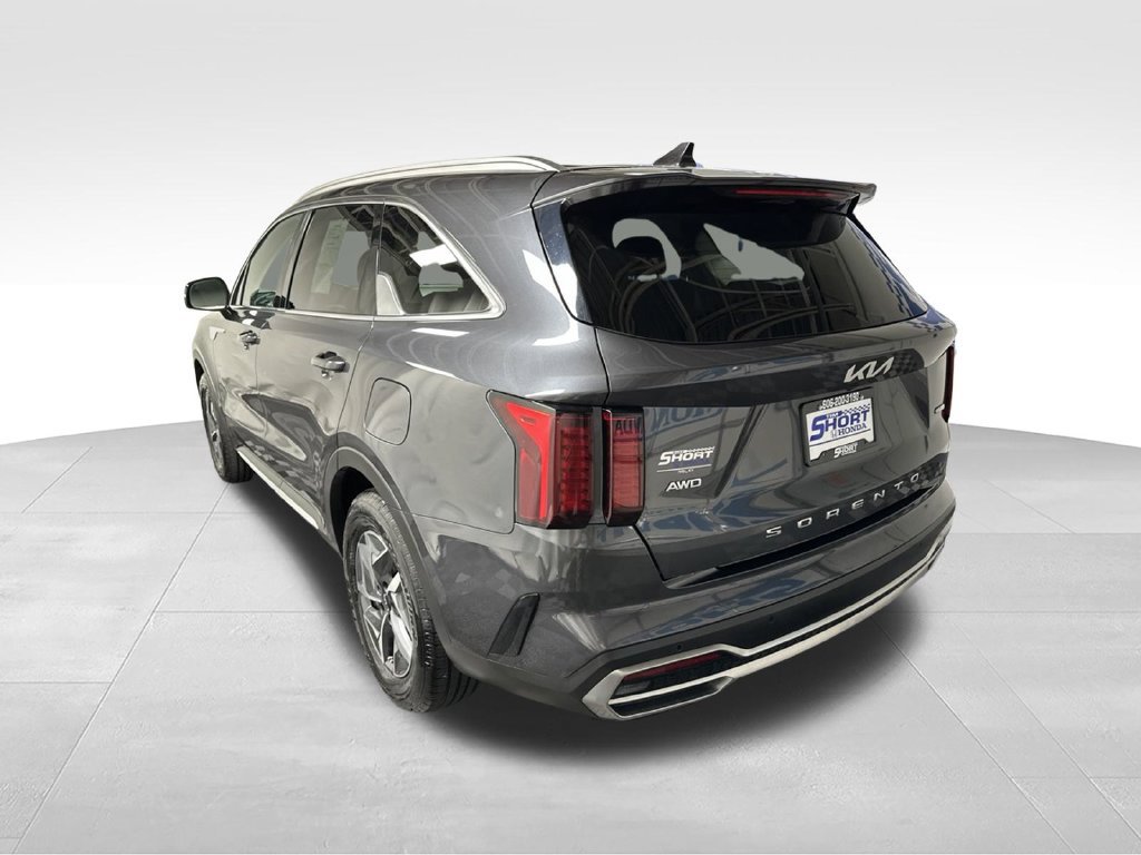 Used 2022 Kia Sorento S AWD/4WD image 2