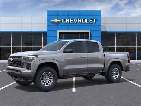New 2024 Chevrolet Colorado LT w/ LT Convenience Package III image 2