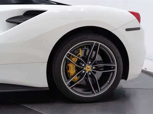 Used 2017 Ferrari 488 Spider RWD image 34