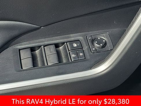 Used 2023 Toyota RAV4 LE image 34