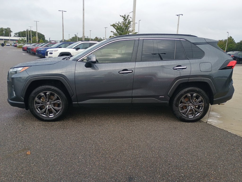 Used 2023 Toyota RAV4 Limited AWD/4WD image 8