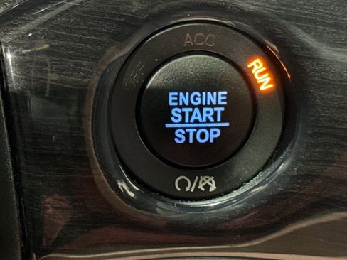 Used 2020 Jeep Grand Cherokee Overland image 45