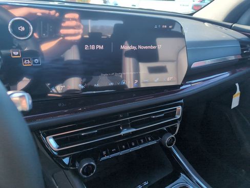 New 2026 Chevrolet Traverse Z71 w/ Driver Confidence Package image 21