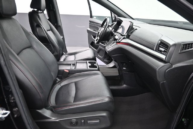 Certified 2025 Honda Odyssey Sport-L image 24