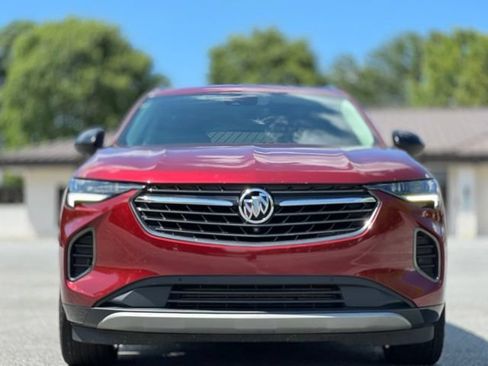 Used 2022 Buick Envision Essence w/ Technology Package II FWD image 2