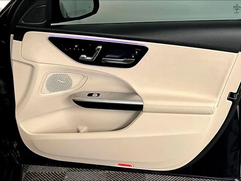 Used 2023 Mercedes-Benz C 300 4MATIC Sedan image 23