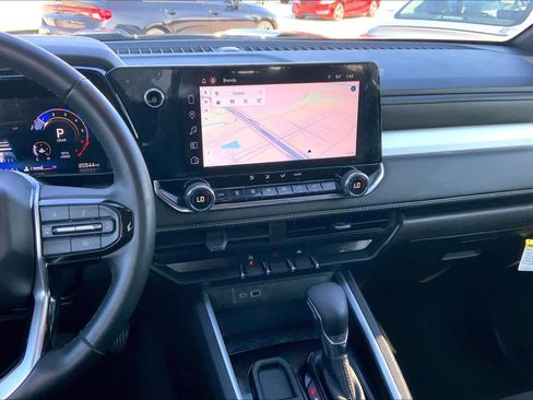 Certified 2024 Chevrolet Colorado LT w/ LT Convenience Package image 6