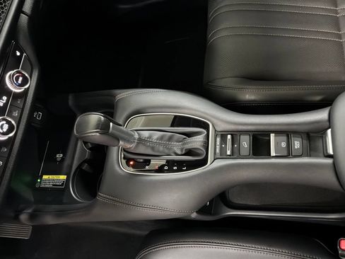 Used 2024 Honda HR-V EX-L image 17