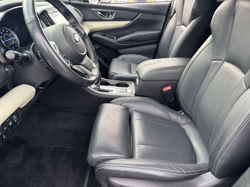 Used 2022 Subaru Ascent Limited image 17