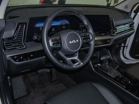 New 2025 Kia Sportage SX FWD image 6