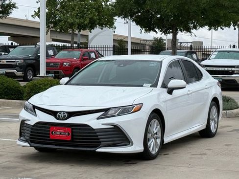 Used 2023 Toyota Camry LE FWD image 8