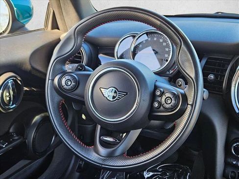 Used 2020 MINI Cooper S image 11