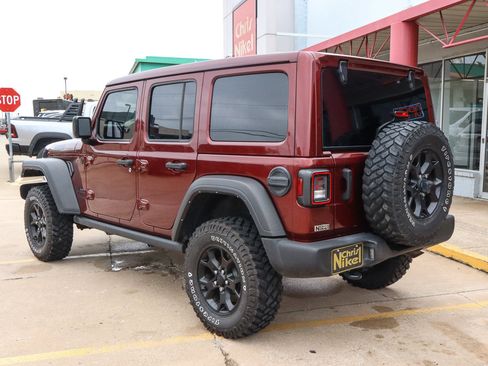 Used 2021 Jeep Wrangler Unlimited Sport AWD/4WD image 14