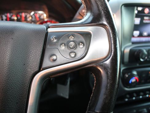 Used 2015 GMC Sierra 2500 SLT w/ Duramax Plus Package image 28