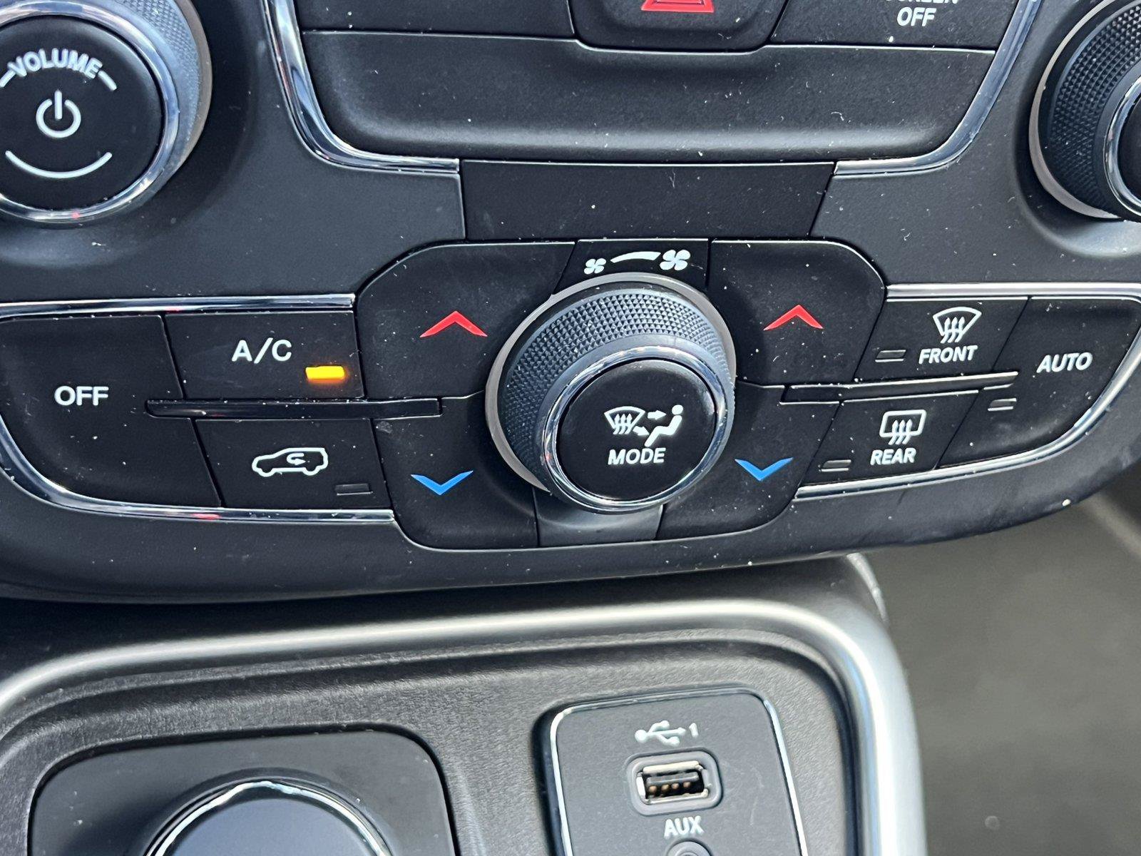 Used 2019 Jeep Compass Latitude w/ Popular Equipment Group AWD/4WD image 26
