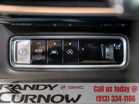 New 2025 Buick Envision Sport Touring image 31