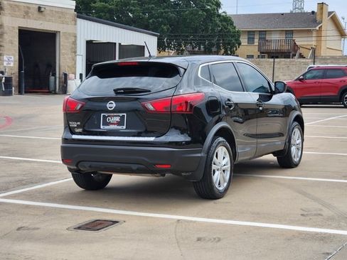 Used 2019 Nissan Rogue Sport S w/ Appearance Package FWD image 14