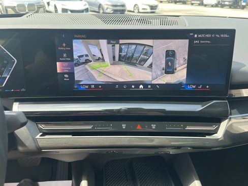 Used 2024 BMW 530i 530i w/ Premium Package image 21