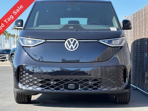 New 2025 Volkswagen ID. Buzz Pro S RWD image 3