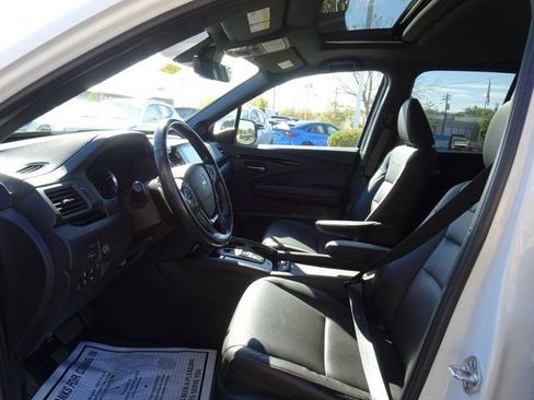 Used 2022 Honda Ridgeline Black Edition image 12