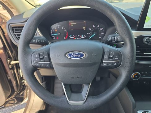 Used 2020 Ford Escape SE FWD image 24