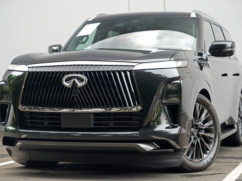 Used 2025 INFINITI QX80 Autograph w/ Premium Cargo Package AWD/4WD image 3