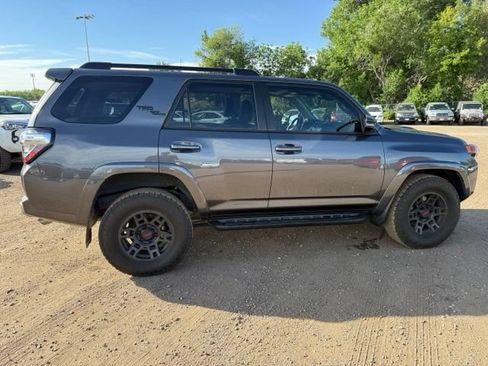 Used 2023 Toyota 4Runner TRD Off-Road Premium w/ Moonroof Package AWD/4WD image 7