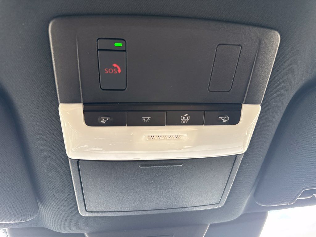 Used 2025 Nissan Pathfinder Rock Creek AWD/4WD image 23