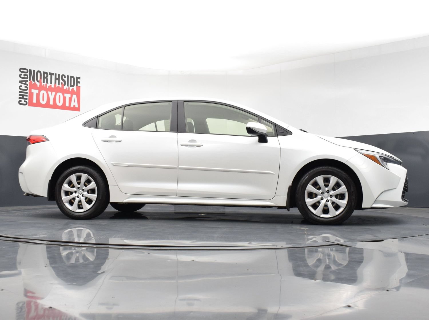 Used 2025 Toyota Corolla LE FWD image 47