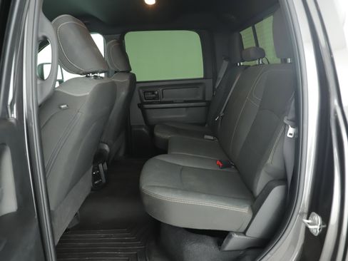 Used 2024 RAM 2500 Tradesman w/ Chrome Appearance Group image 14