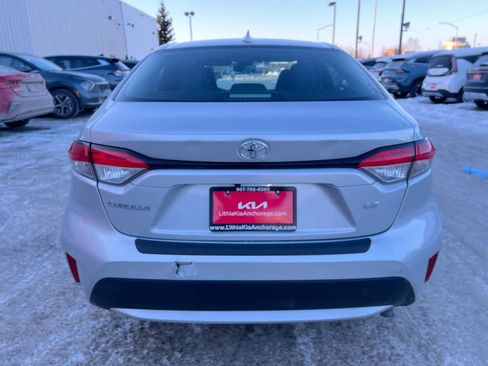 Used 2020 Toyota Corolla LE image 25