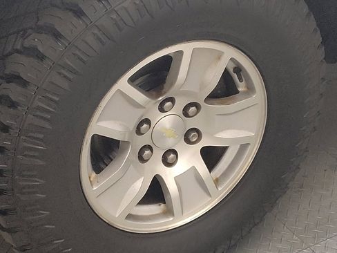 Used 2018 Chevrolet Silverado 1500 LT w/ Trailering Package AWD/4WD image 31