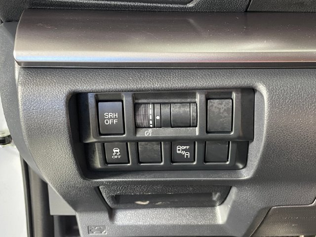 Used 2019 Subaru Crosstrek 2.0i Limited w/ Moonroof Package w/Navigation AWD/4WD image 15