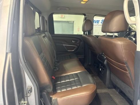 Used 2018 Nissan Titan Platinum Reserve w/ Platinum Utility Package AWD/4WD image 21