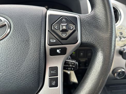 Used 2018 Toyota Tundra SR5 image 34