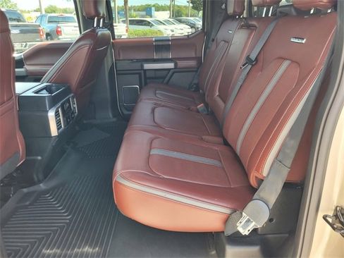 Used 2018 Ford F150 Platinum w/ Equipment Group 701A Luxury image 6