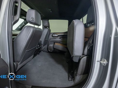 Used 2025 Chevrolet Silverado 1500 High Country w/ Technology Package AWD/4WD image 29