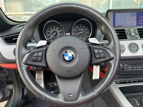 Used 2011 BMW Z4 sDrive30i w/ M Sport Pkg image 18