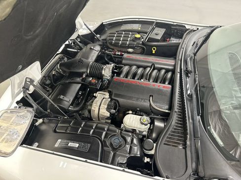 Used 2000 Chevrolet Corvette Coupe w/ Memory Pkg RWD image 22