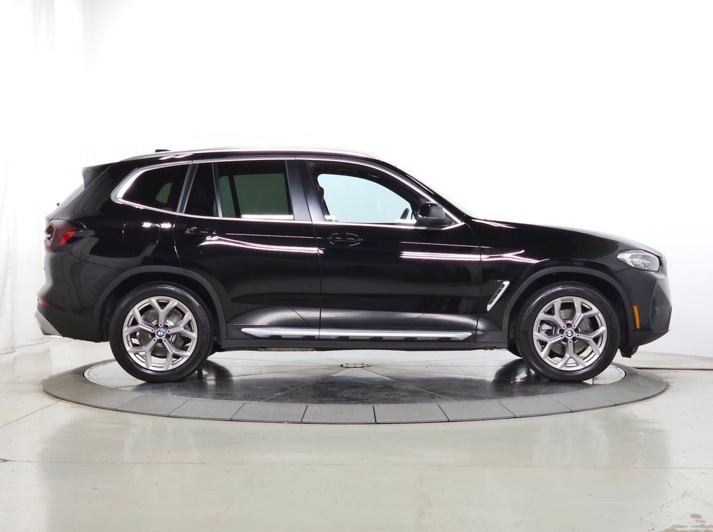 Used 2024 BMW X3 xDrive30i w/ Convenience Package w/ZPA AWD/4WD image 11